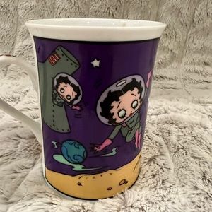 Astronaut Betty Boop Mug